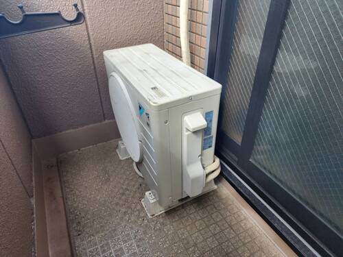 エアコン室外機通常設置の見本写真